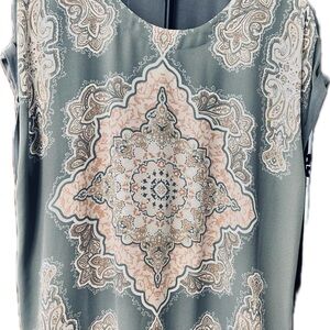 DR2 Women's Boho Top with Paisley Design in Gray and Cream BEAUTIFUL
